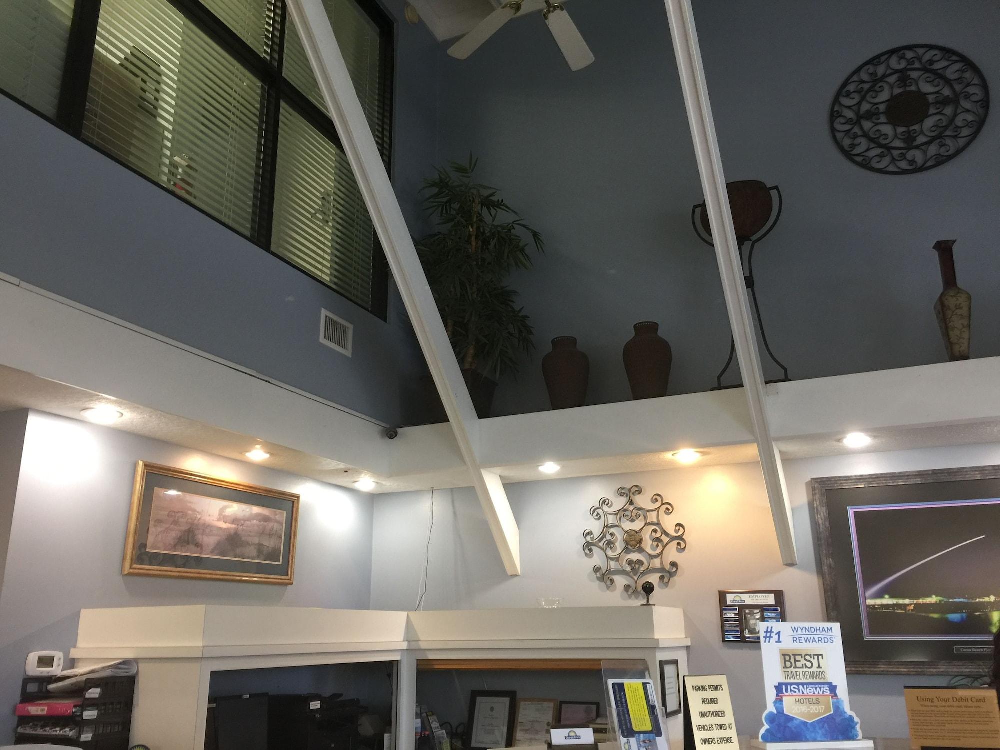 Days Inn By Wyndham Cocoa Beach Port Canaveral Ngoại thất bức ảnh