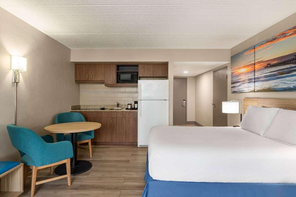 Days Inn By Wyndham Cocoa Beach Port Canaveral Phòng bức ảnh