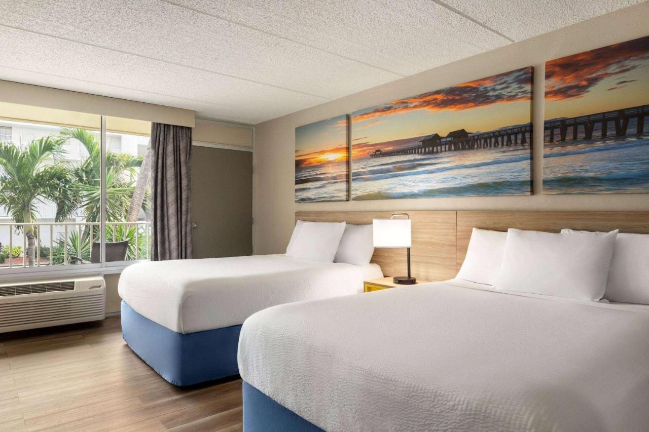 Days Inn By Wyndham Cocoa Beach Port Canaveral Ngoại thất bức ảnh